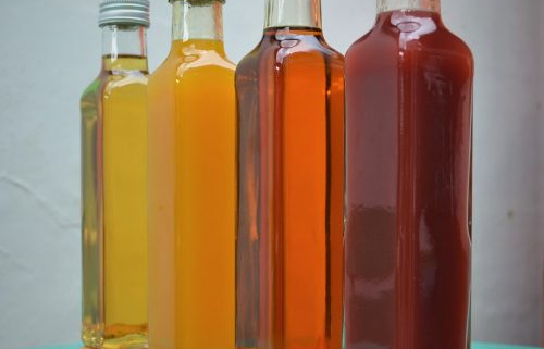 vinegars and oil