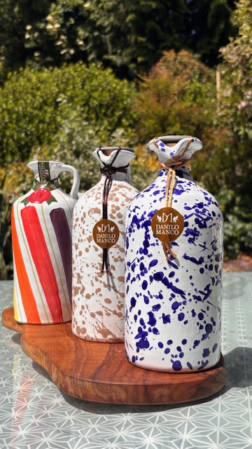 Handpainted Ceramic Bottles filled with Extra Virgin Olive Oil From Puglia 500ml